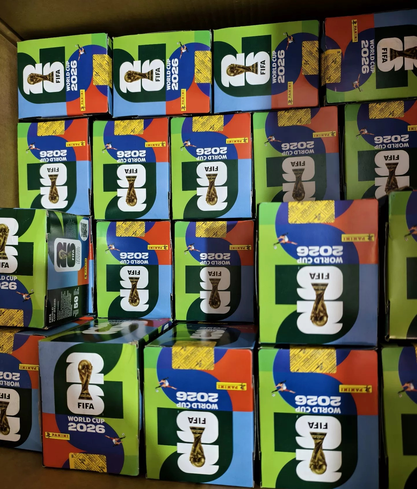 CAJA DE 50 SOBRES CROMOS MUNDIAL FIFA WORLD CUP 2026 - PANINI