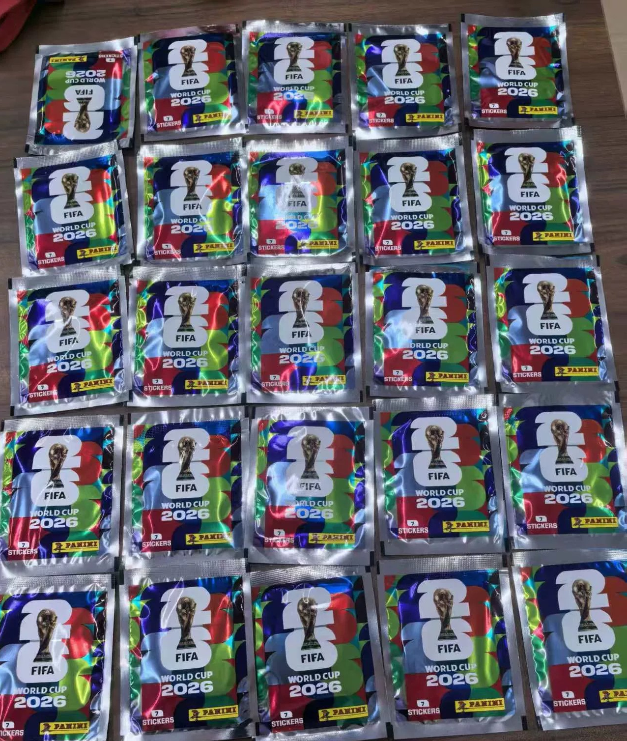 CAJA DE 50 SOBRES CROMOS MUNDIAL FIFA WORLD CUP 2026 - PANINI
